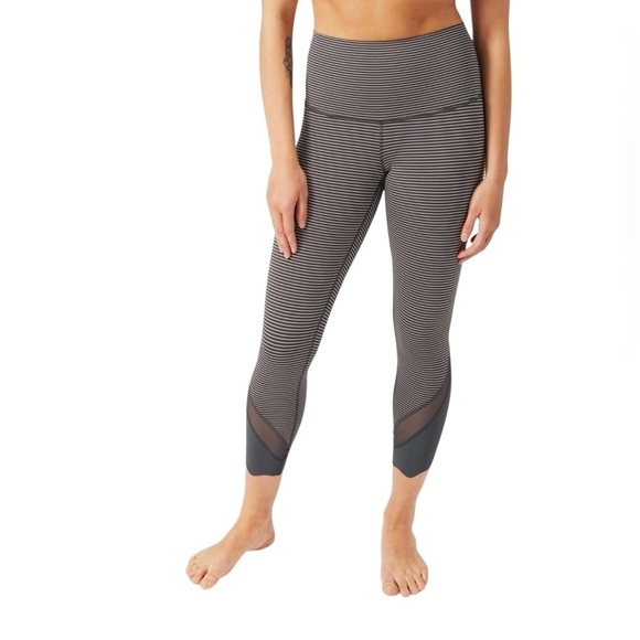 Lululemon Wunder Under Sz 4 Crop High-Rise *Roll Down Scallop Luxtreme 23" - Picture 1 of 13
